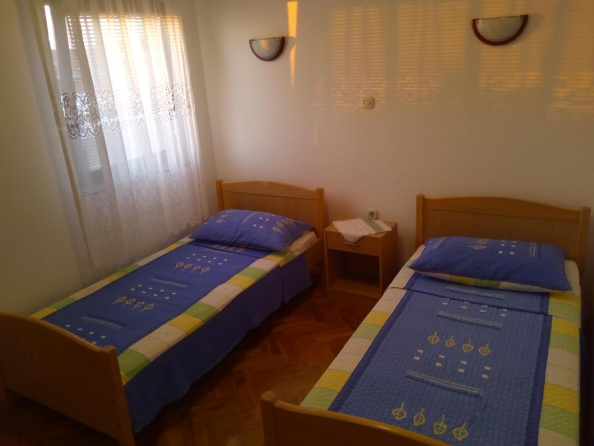 Appartement Maslina à Vir Extérieur photo